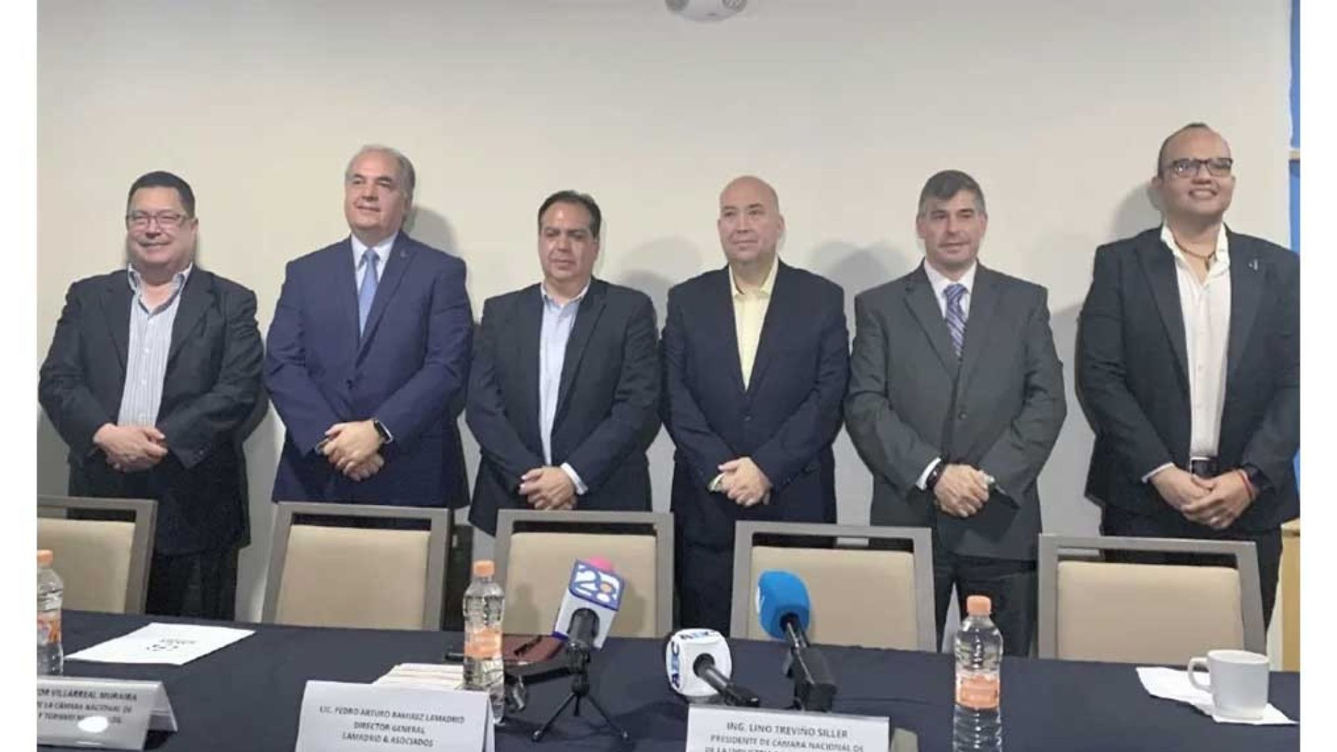 Pegará a artes gráficas alza del dólar