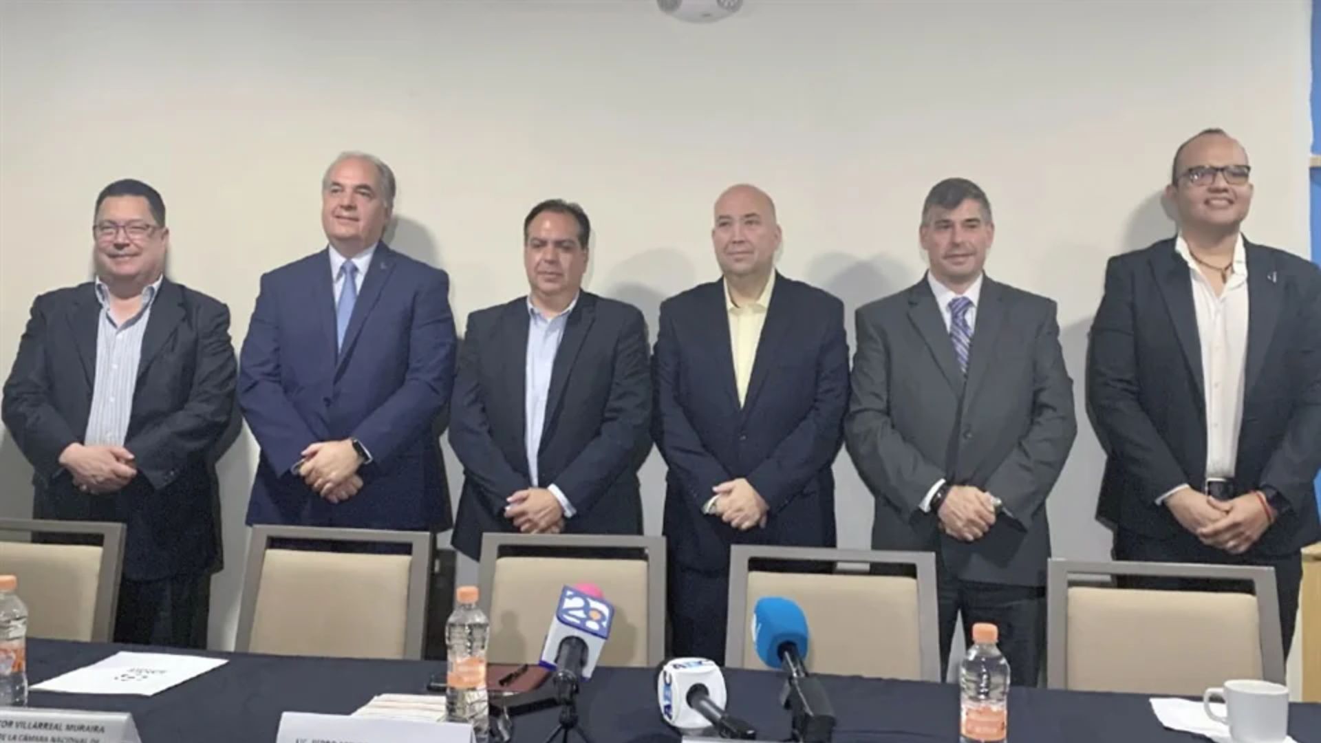 Pegará a artes gráficas alza del dólar